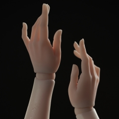 Fine and Slim hands of 1/3 Hadong