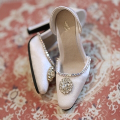 1/3 Embellished open waist satin high heel (Pink)
