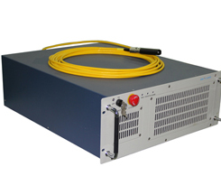 光纖輸出全固態雷射器特域CW-6300雙溫冷水機加什麼水？