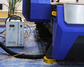 S&A特域CW-5200冰水機，冷卻多用途精密型數控雕銑削機