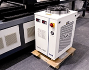 S&A特域CWFL-1000工業冷水機，成上下送料鐳射切割機冷卻標配設備