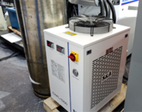 S&A特域CWFL-1000工業冷水機，冷卻多軸聯動鐳射焊機