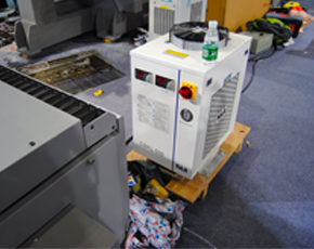 S&A特域CWFL-500工業冷水機，冷卻500W低功率光纖鐳射切割機