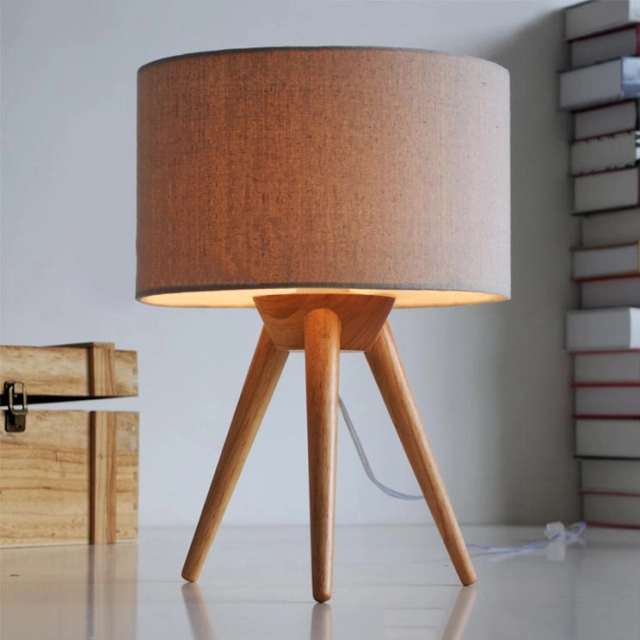 Modern Design 1 Light Wooden Tripod Table Lamp with Linen Shade