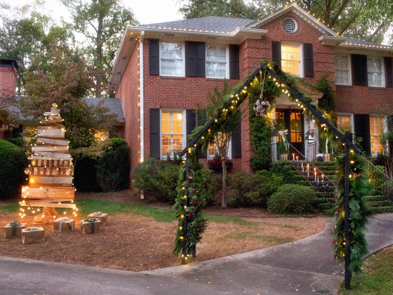 wooden sclupture and lights christmas yard decorations