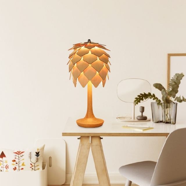 Single Light Pine Cone Bedside Table Lamp in Modern Style