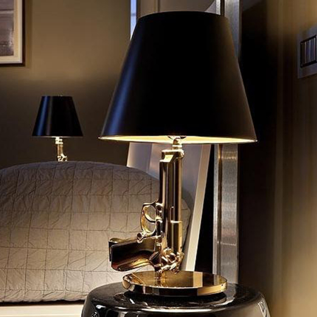 Modern Style AK47 Gun Table Lamp Bedside Lamp