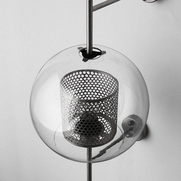 Modern 1 Light Globe Glass Wall Sconce in Brass for Hallway, Bedside, Bar or Bathroom Vanity Lighting