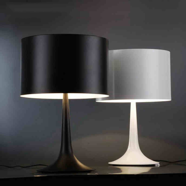 Modern Simple Black/White 1 Light Spun Light Table Lamp with Die-cast Aluminum Diffuser