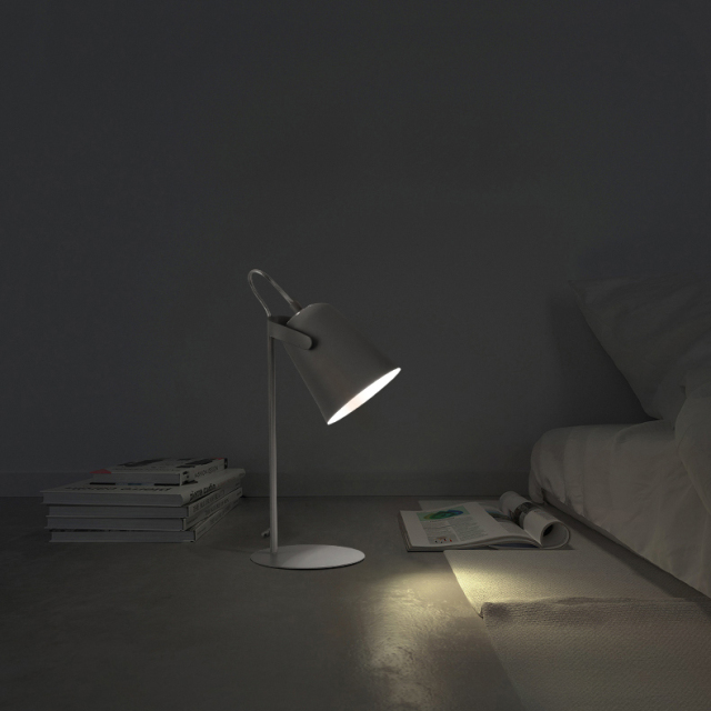 Modern Simple Black 1 Light Table Lamp for Reading