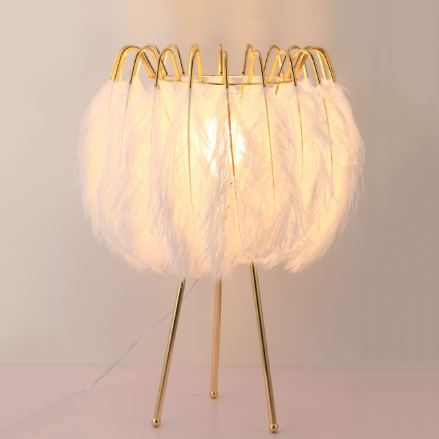 Modern 1-Light White Feather Table Light in Brass