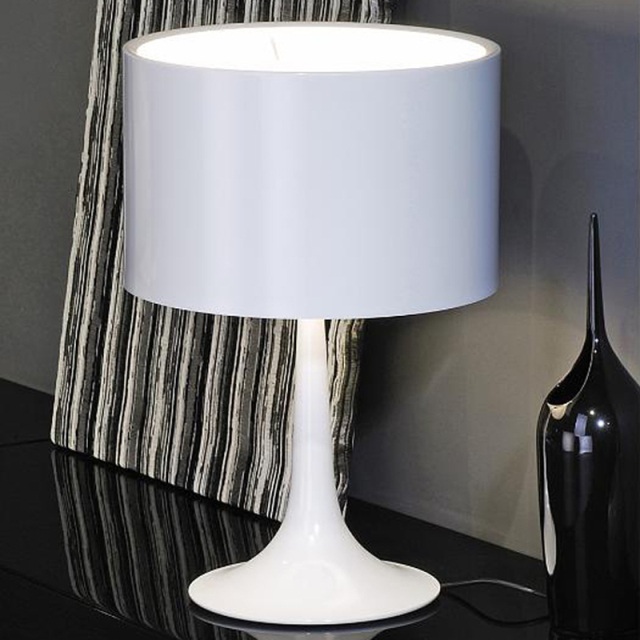 Modern Simple Black/White 1 Light Spun Light Table Lamp with Die-cast Aluminum Diffuser