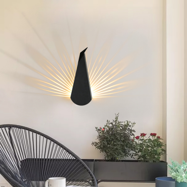 Modern Chic Design Peacock LED Wall Sconce for Kid's Room Hallway Lighting