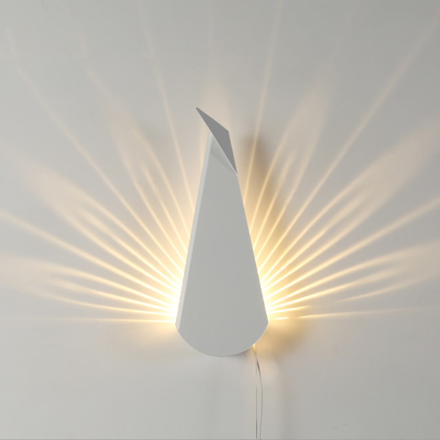 Modern Chic Design Peacock LED Wall Sconce for Kid's Room Hallway Lighting