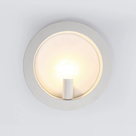 Contemporary Style 1 Light Circle Wall Sconce in White/Black