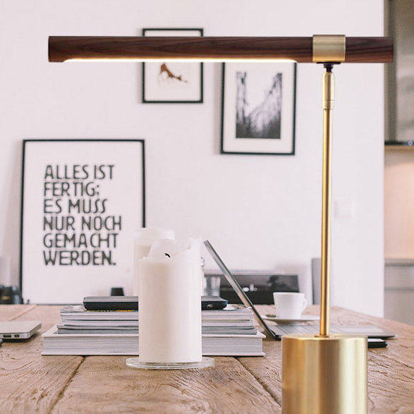 Modern Simple 1 Light Brass Table Lamp Wood Grain Design for Study Room