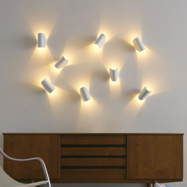 Rotatable Wall Light Modern Minimalist Wall Lamp for Bedside/ Living Room