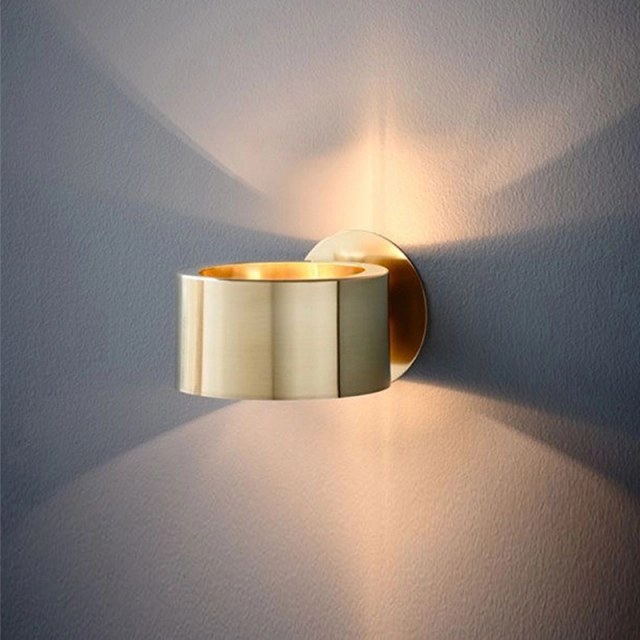 1-Light Contemporary Wall Sconce Small Simple Wall Light  in Brushed Brass Finish