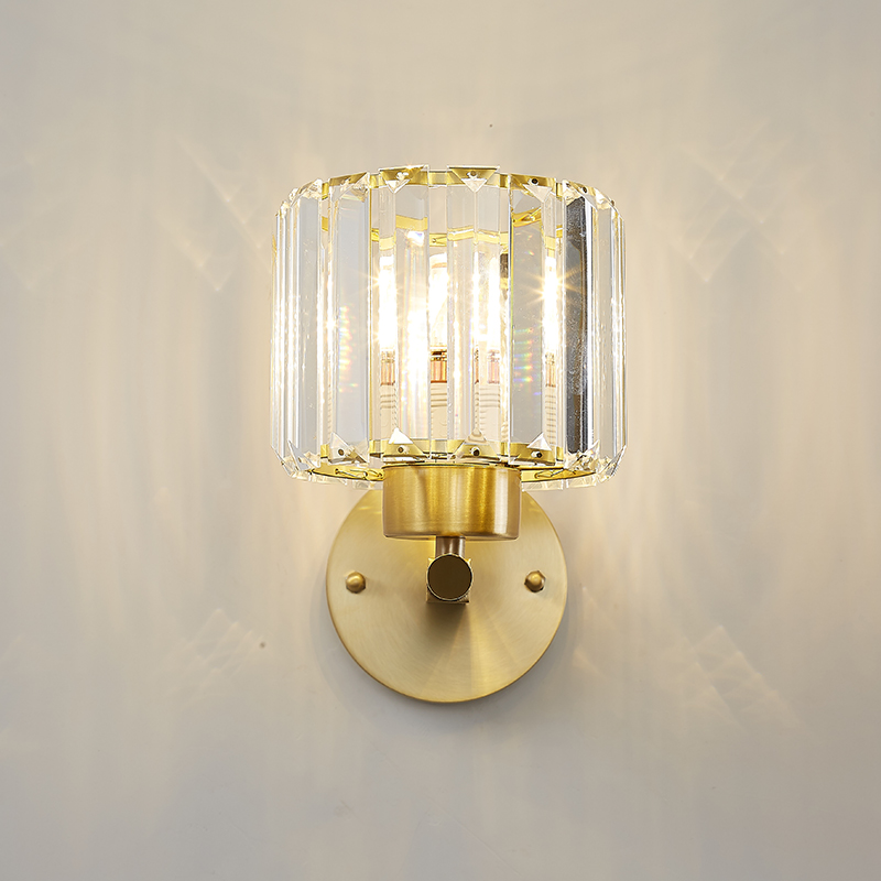 Modern Simple Clear Crystal Shade  Wall Sconce in Round Canopy Single Light