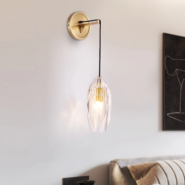 Geometric Glass Shade 1-Light Contemporary Wall Sconce Linear Wall Light in Brushed Brass