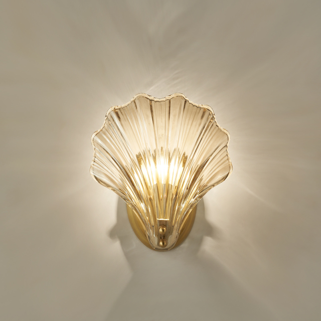 Modern Creative Fluted Glass Clear Shell Wall Sconce Lighting Copper Wall Lamp Bedside Lamp for Restaurant Living Room Hallway