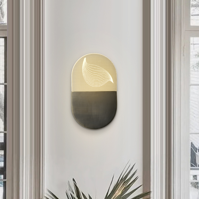 Modern Creative Oval Mini Wall Sconce LED Wall Light Bedroom Bedside Light in Black/ Gold