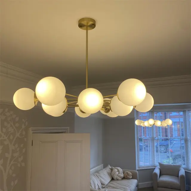 Mid-Century Modern Two-Tier Brass Sputnik Opal Globe Chandelier Light for Dining Room/Living Room