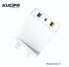 Kucipa - 充電器 三輸出 ( 2xUSB&Type-C ) （ A32-Y 白色） 轉換插頭