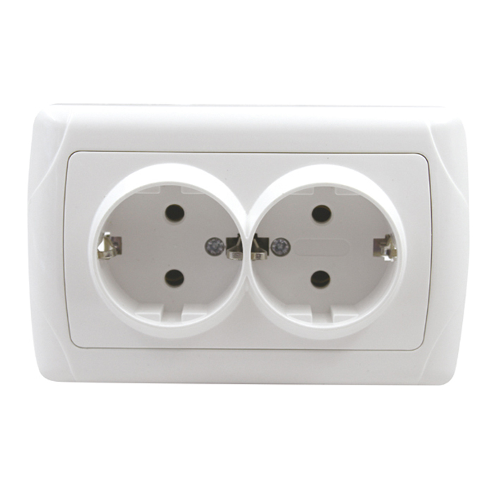 CZE2-2N-2N 250V 16A Marine Cabin Socket