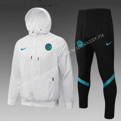 21-22  Inter Milan White Wind Coat  uniform With Hat-815