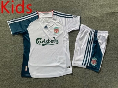 Retro  Version 06-07 Liverpool Away White Kids/Youth Soccer Uniform-7809