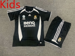 Retro Version 06-07  Real Madrid Away Black Kids/Youth Soccer Uniform-7809