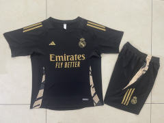 2024-2025 Real Madrid Royal Black  Short-Sleeve Thailand Soccer Tracksuit-815