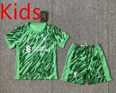 2024-2025 Liverpool Goalkeeper Green Kids/Youth Soccer Uniform-3162