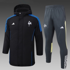 2024-2025 Atlético Mineiro Black Cotton Coat Uniform With Hat-815
