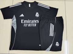 2025-26 Real Madrid Black Short-Sleeved Thailand Soccer Tracksuit-815