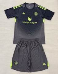 2025-26 Manchester United Goalkeeper Grey Soccer Uniform-AY