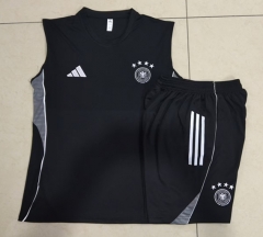 25-26 Germany Black Vest Thailand Soccer Tracksuit-815