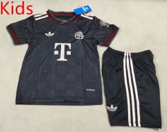 correct version 2025-26 Bayern München 2nd Away Black Kids/Youth Soccer Uniform-507