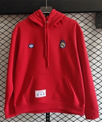 (S-3XL) Retro Small Embroidery Style Real Madrid Red Thailand Tracksuit With Hat-CS