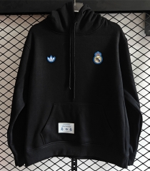 (S-3XL) Retro Small Embroidery Style Real Madrid Black Thailand Tracksuit With Hat-CS