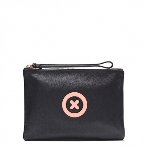 BLACK SOFT LEATHER ROSEGOLD X LOGO MEDIUM POUCH 20 X 15 CM黑玫金XO大反袋