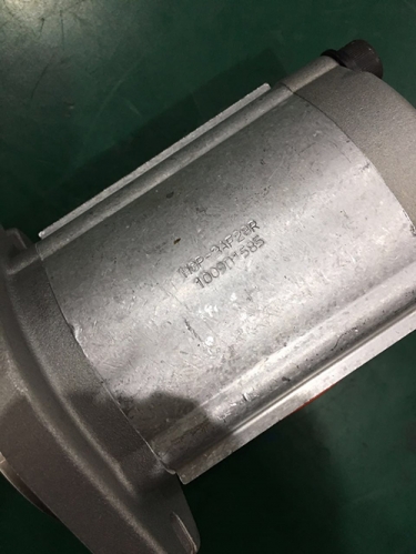 HYDROMAX Gear Pump HGP-3A-F28R-2B