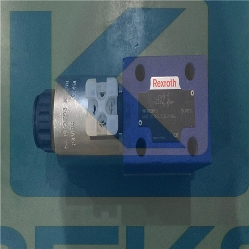 BOSCH REXROTH VALVE 4WE10D33/CG24N9K4