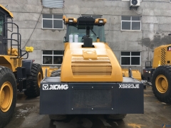 XCMG XS223JE Single Drum Vibratory Roller