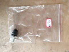 XT740 Skid steel loader Spare Parts Oil Pressure Sensor 490B-32000 / Sensor de presión de aceite 490B-32000