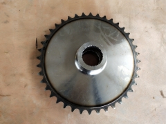 XT740 Skid steel loader Spare Parts Output large sprocket /Piñón grande de salida