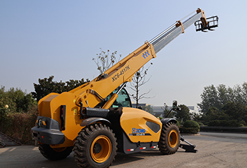 2023 New XCMG 4.5 Ton 17M Telehandler XC6-4517K Telescopic Boom Forklift with Cummins engine Ready to Export