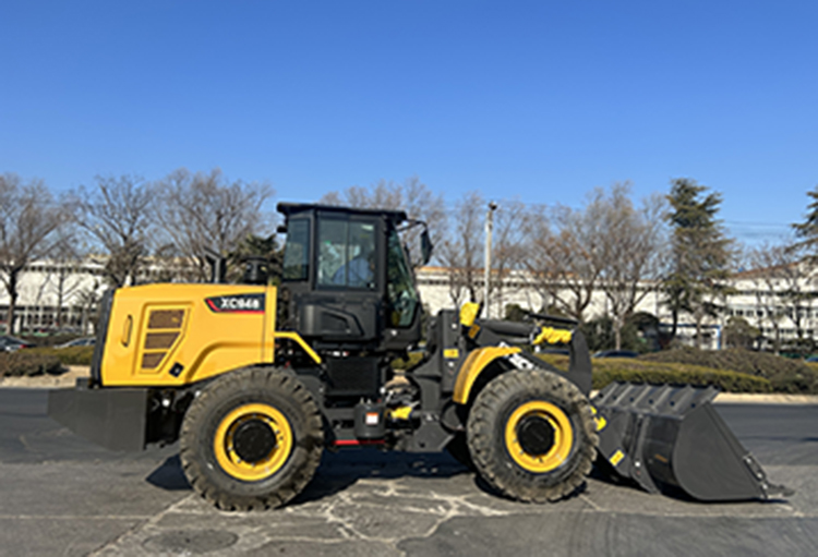 New 4.5ton 2.4m3 bucket XCMG XC948 Wheel Loader Loaded for Peru