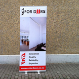 retractable banner stand